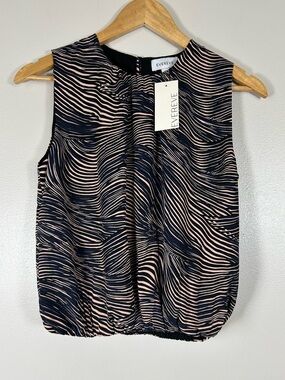 Evereve Women's Navy and Blush Sleeveless Printed Isabella Bubble Top